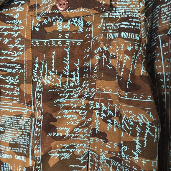 Kaulua’e Jacket. Camo. Fits like an XL - Picture 4 of 5